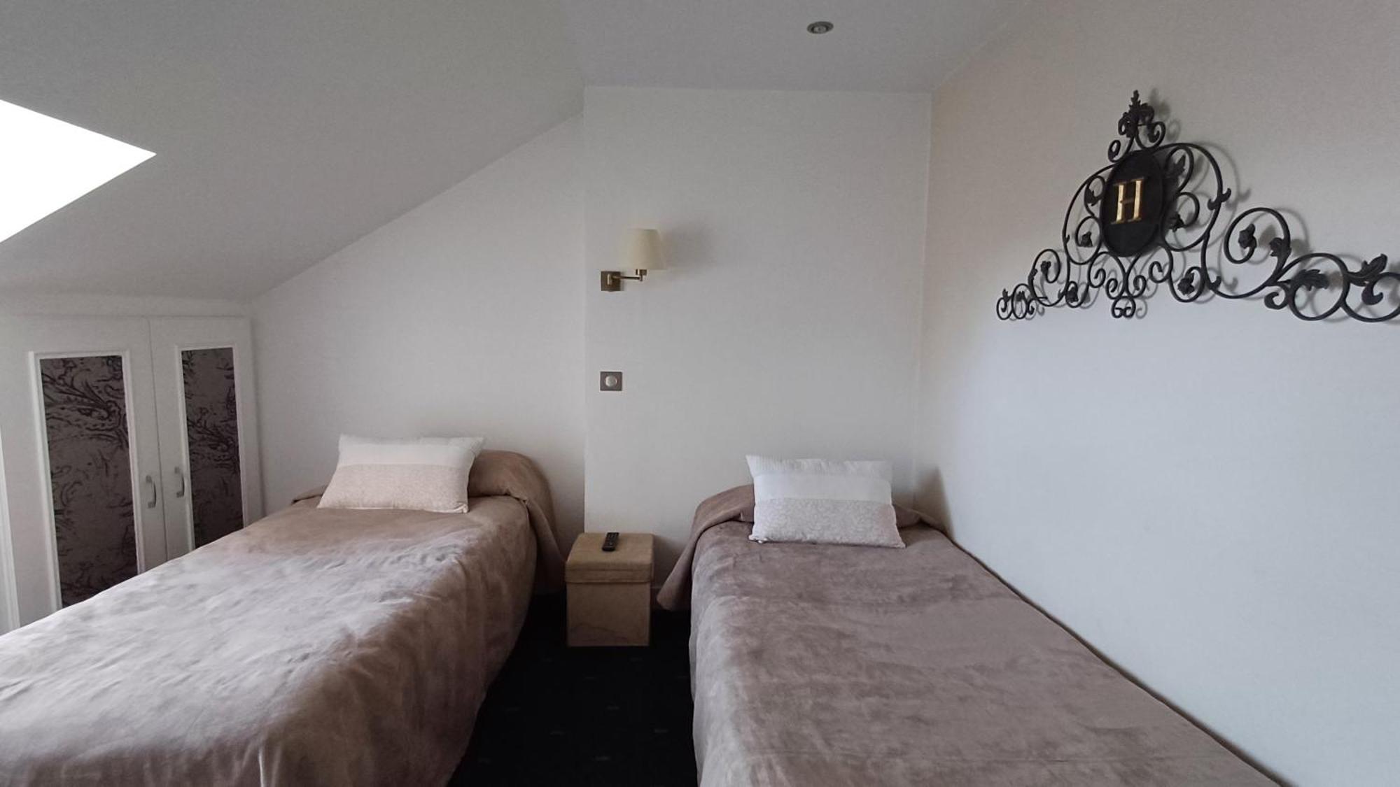 Logis Hotel Le Cerf Briare Ngoại thất bức ảnh