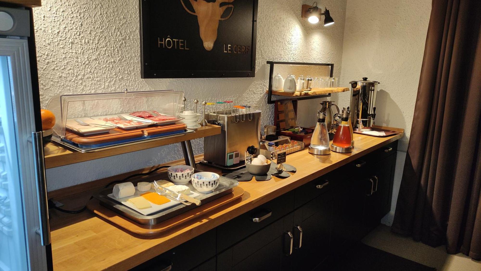 Logis Hotel Le Cerf Briare Ngoại thất bức ảnh