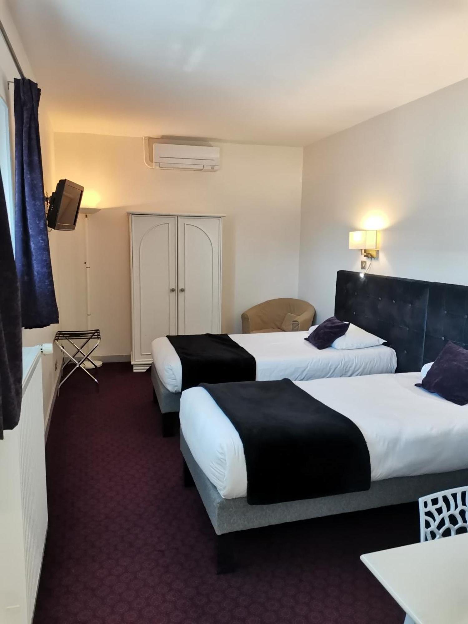 Logis Hotel Le Cerf Briare Ngoại thất bức ảnh