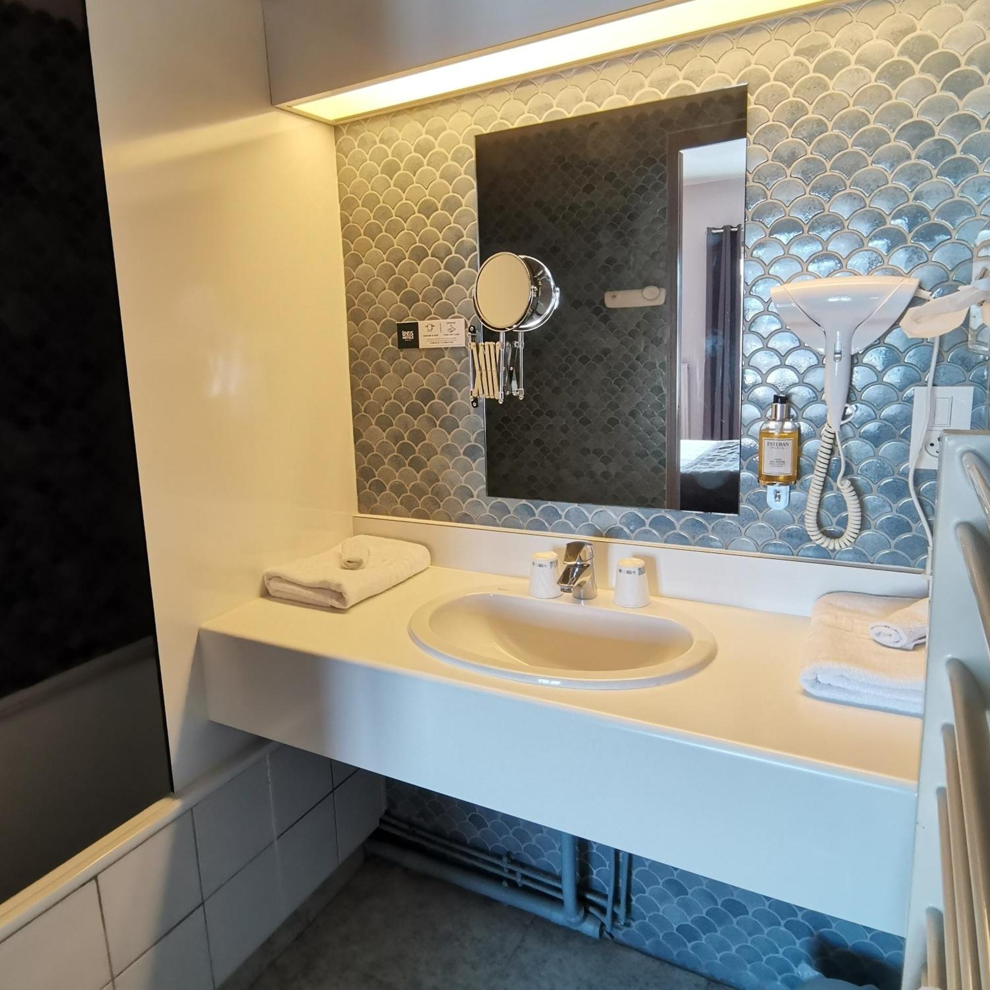 Logis Hotel Le Cerf Briare Ngoại thất bức ảnh